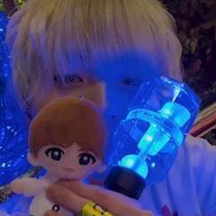 おぎ［スタッフ］