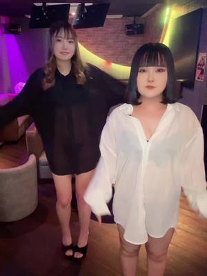 GIRLS LOUNGE 104