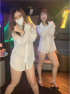 GIRLS LOUNGE 104