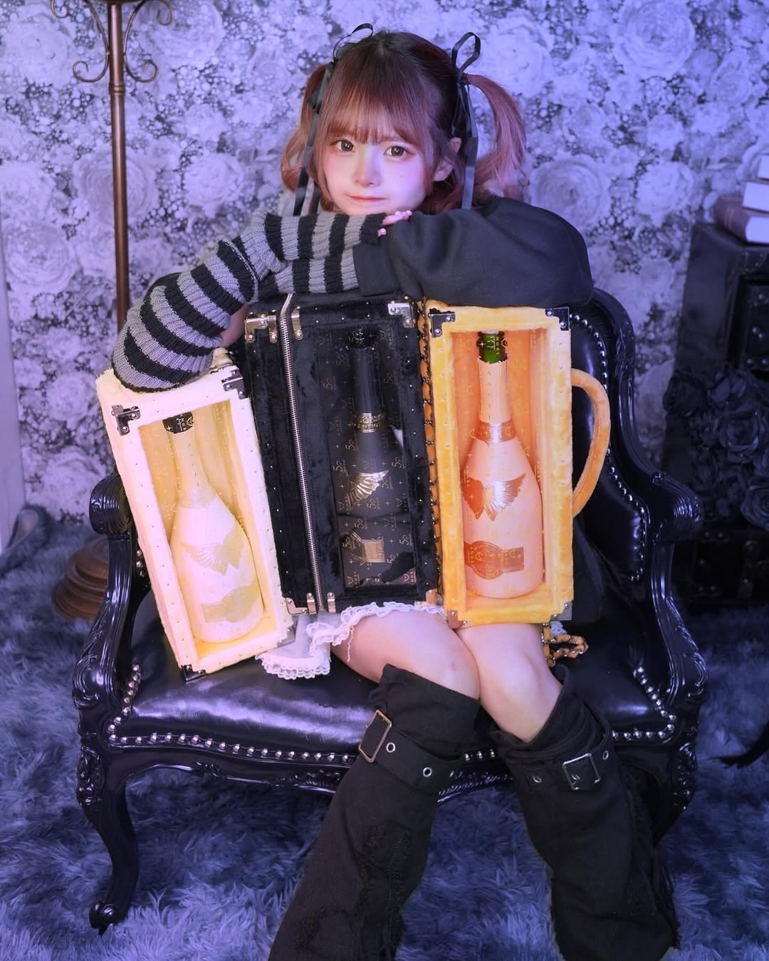 にこ