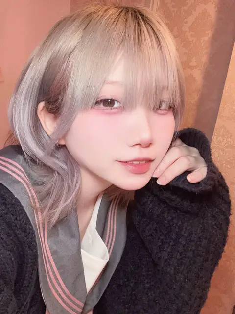 にこ