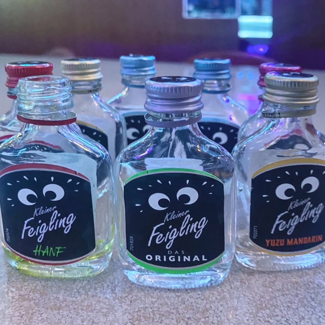 Girls Bar HONEY HUNT